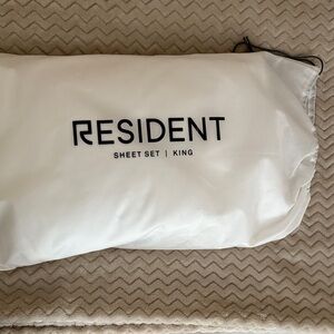 Resident White King Sheet Set